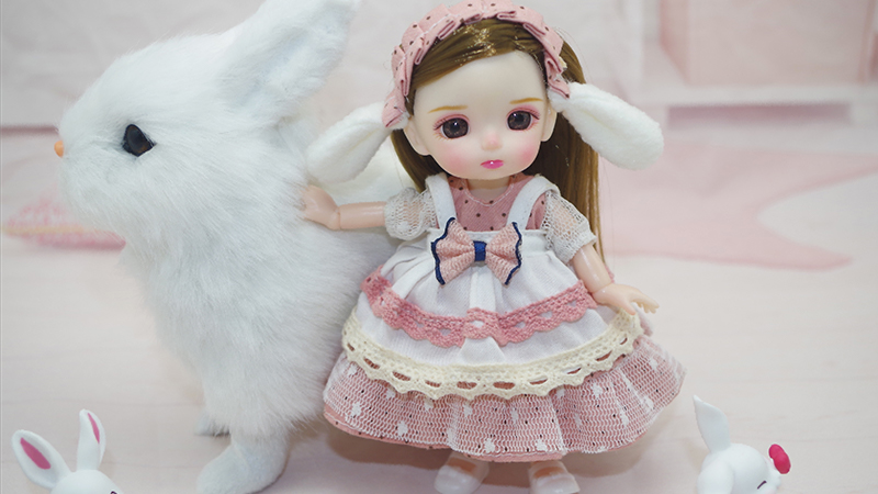 What should I do if the BJD doll turns yellow?